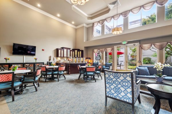 A large sitting area in the lobby